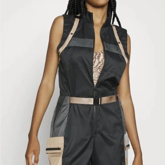 NIKE Air Jordan Women's Next Utility Capsule Romper - Picture 2 of 11